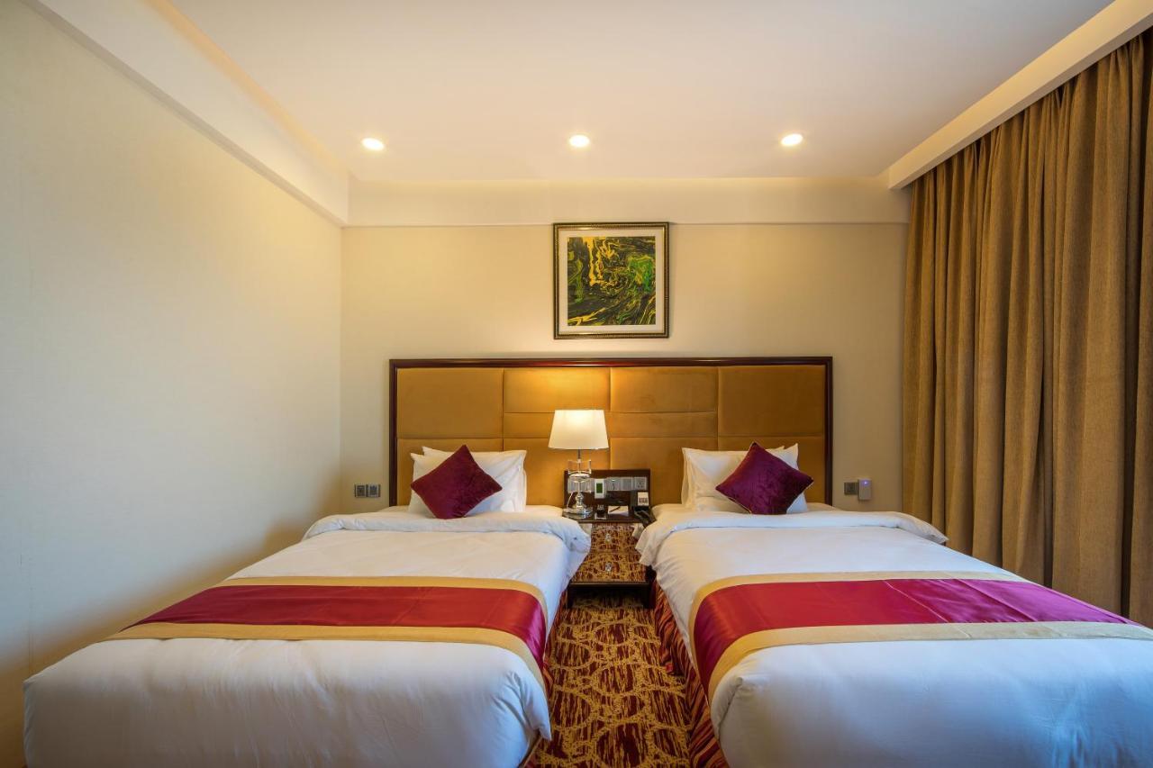 Grand Palace Hotel & Resorts Sylhet Esterno foto